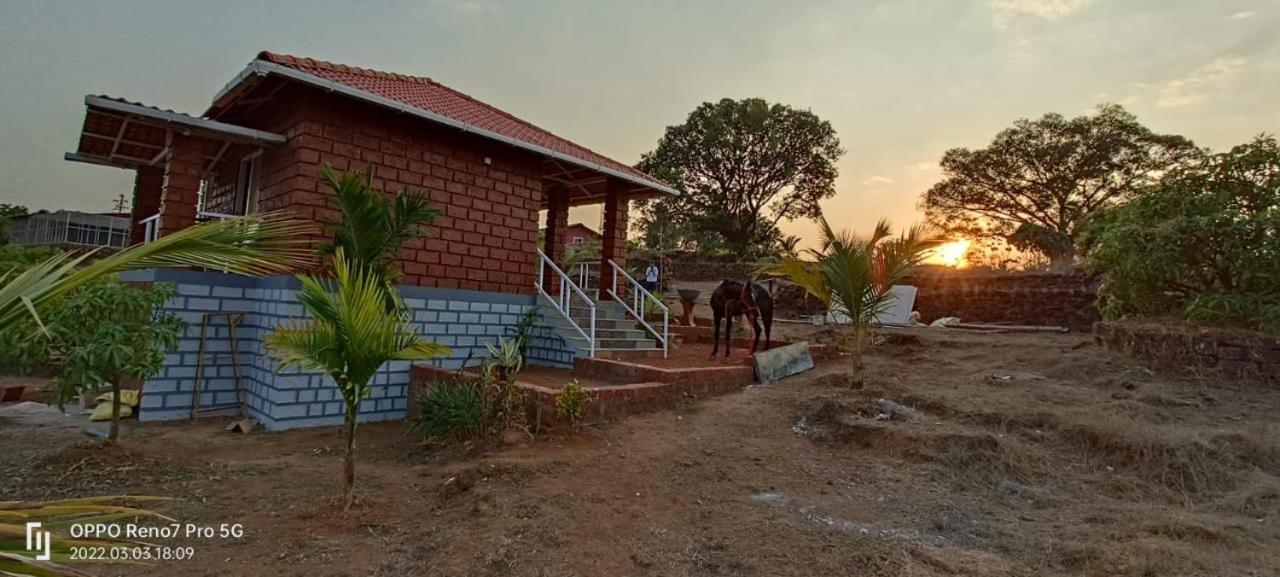 Mars Jungle Adventure Stud Farm With Private Jacuzzi Villa Narsinge Eksteriør billede